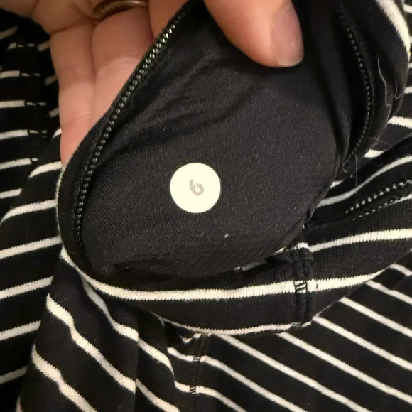 Lululemon Base Runner Half Zip Pullover Long Sleeve Top Black and White Stripes - Picture 10 of 12